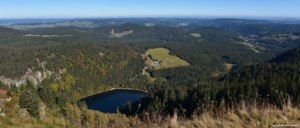 Dormitorium-Sulzburg-Feldberg Blick auf den Feldsee und Raimartihof